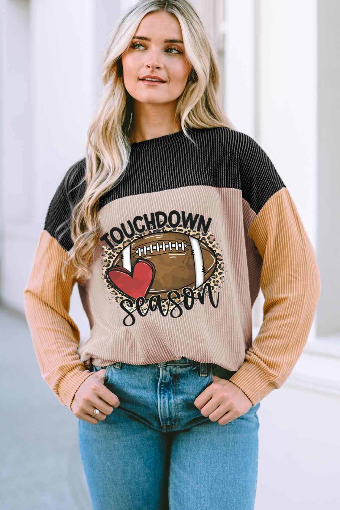 Graphic Round Neck  Long Sleeve Sweatshirt